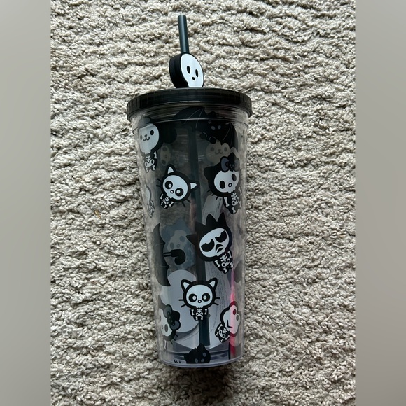Hello Kitty and Friends Halloween Black Skull Tumbler - Picture 2 of 3
